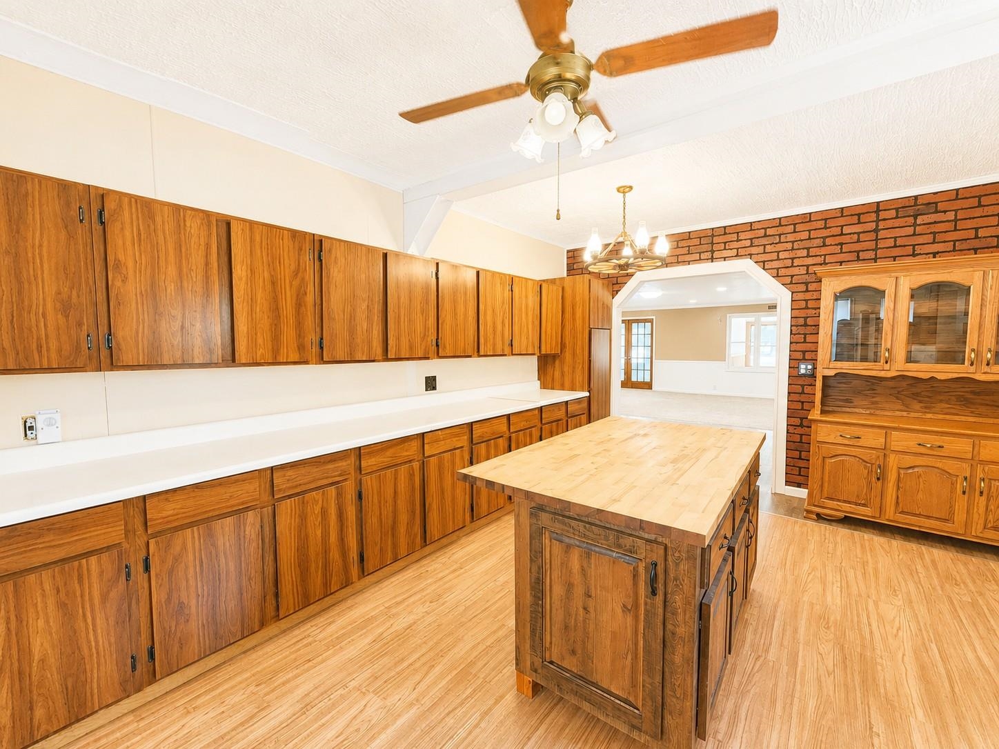 10651 N Vandecar Road Property Photo 11