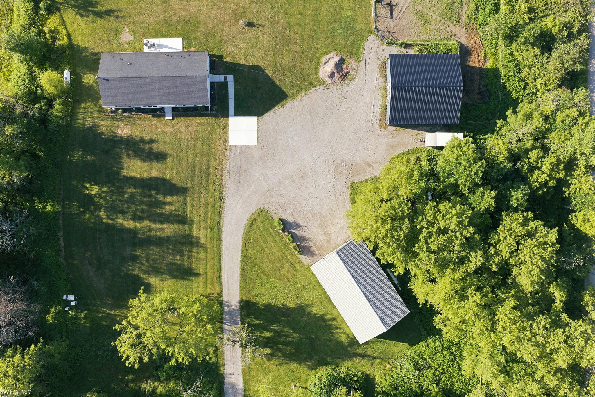 9638 Sparling Road Property Photo 1