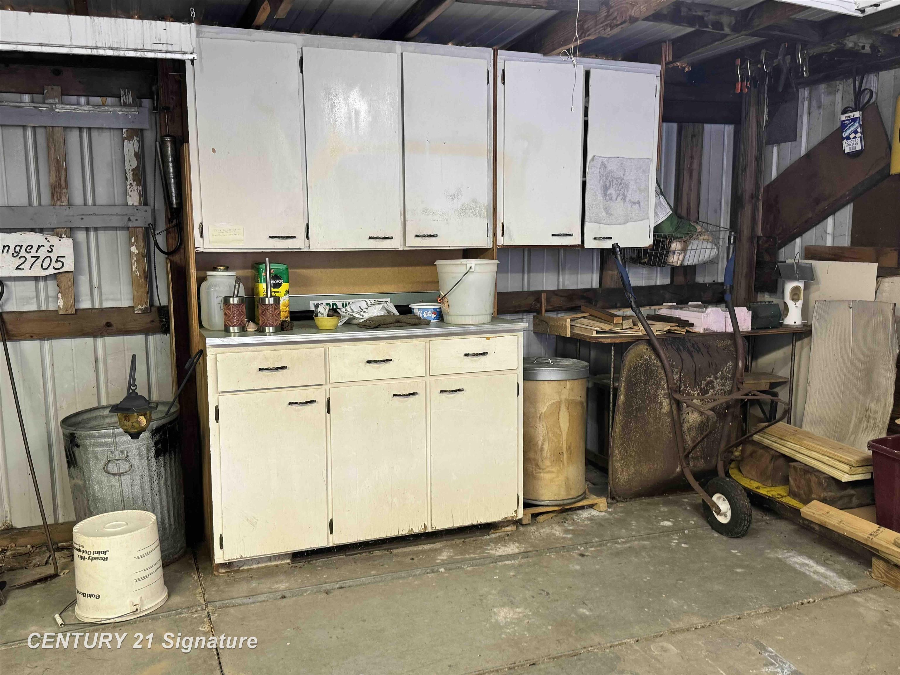 2705 Luella Avenue Property Photo 13