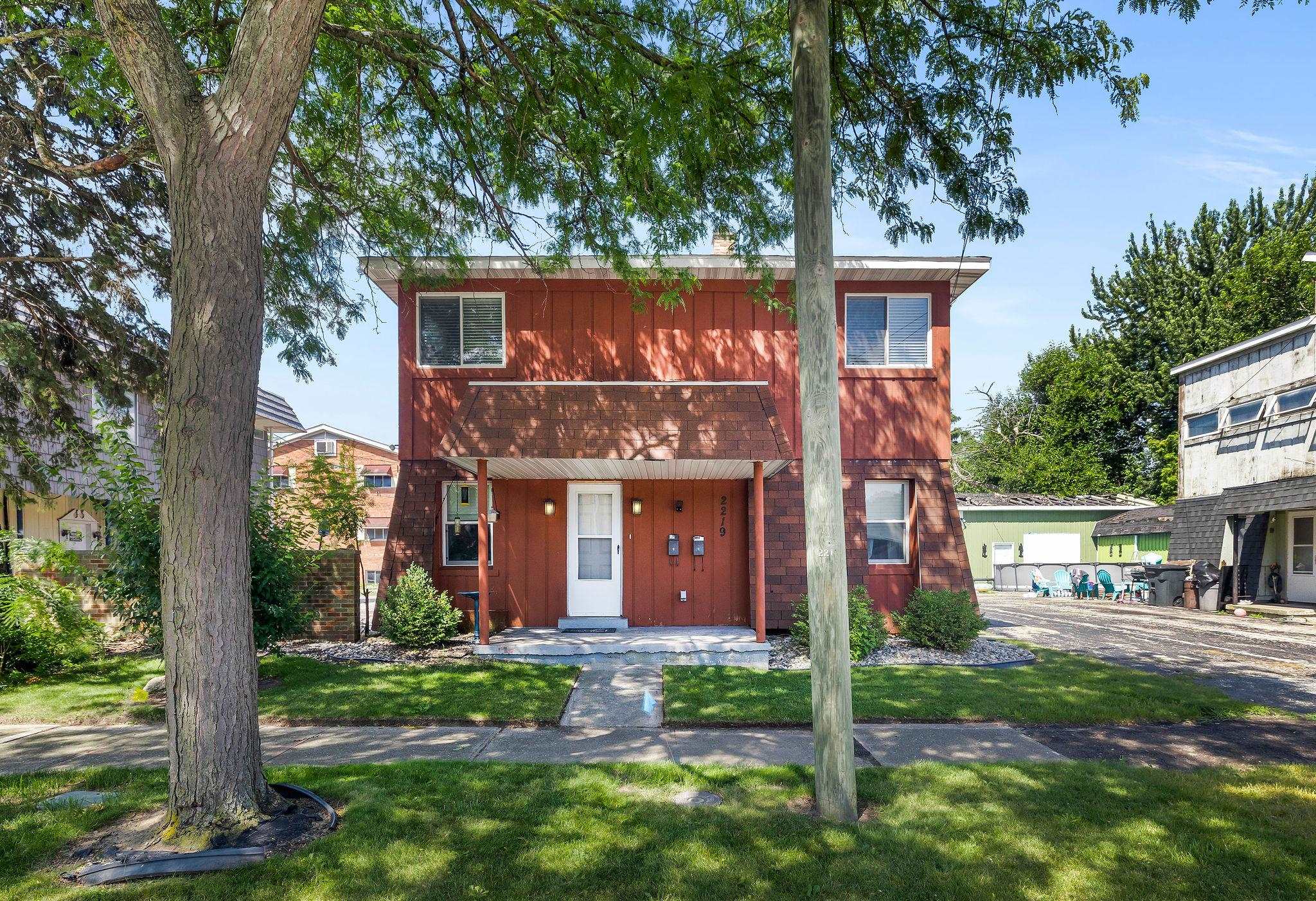 2219 Marshall Court Property Photo 1