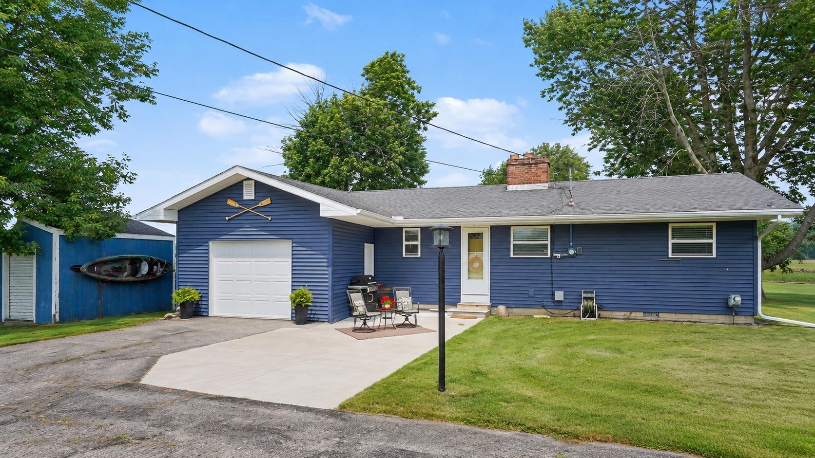 2327 Bay Ridge Drive Property Photo 1
