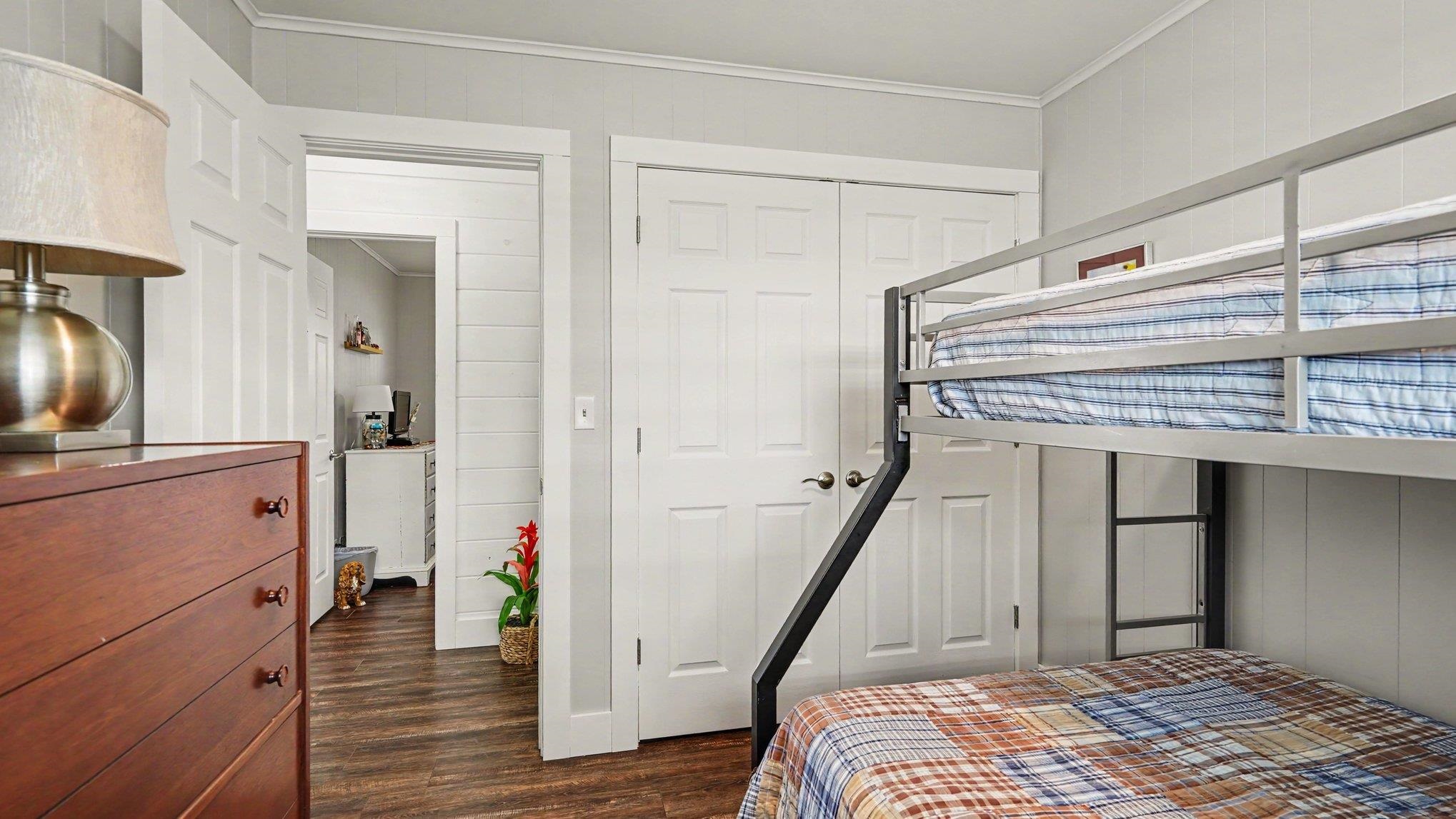 2327 Bay Ridge Drive Property Photo 16