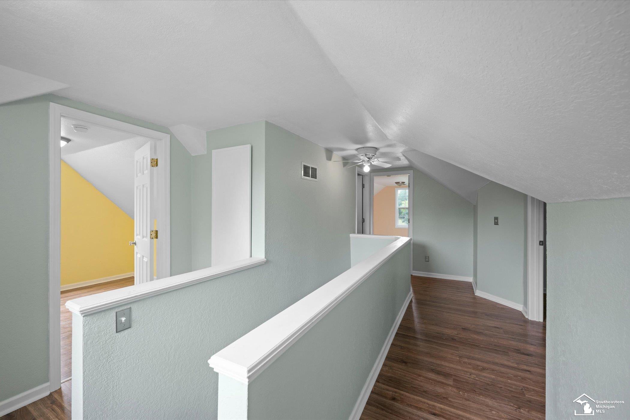 8408 Memorial Highway Property Photo 20