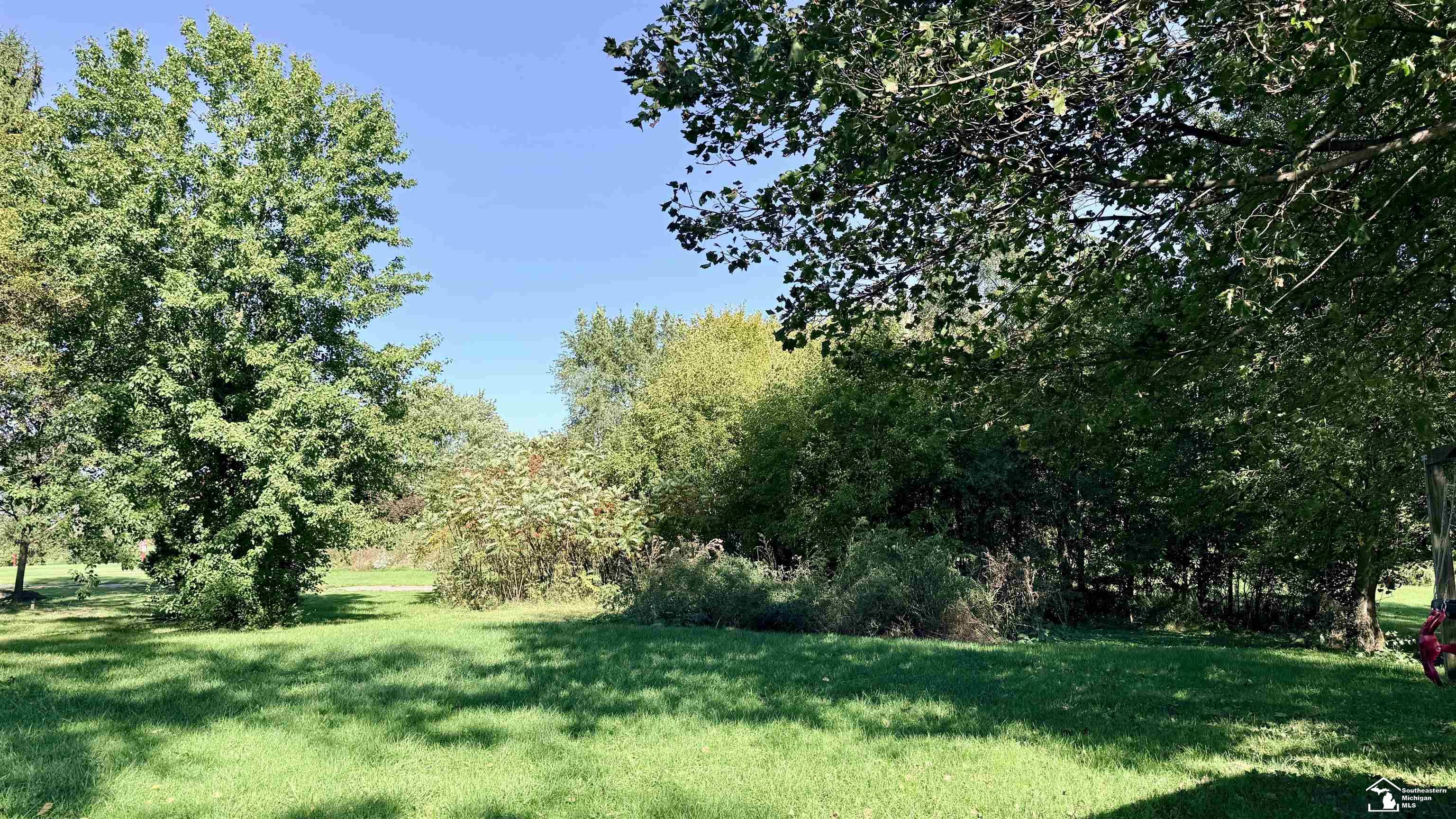 8408 Memorial Highway Property Photo 24