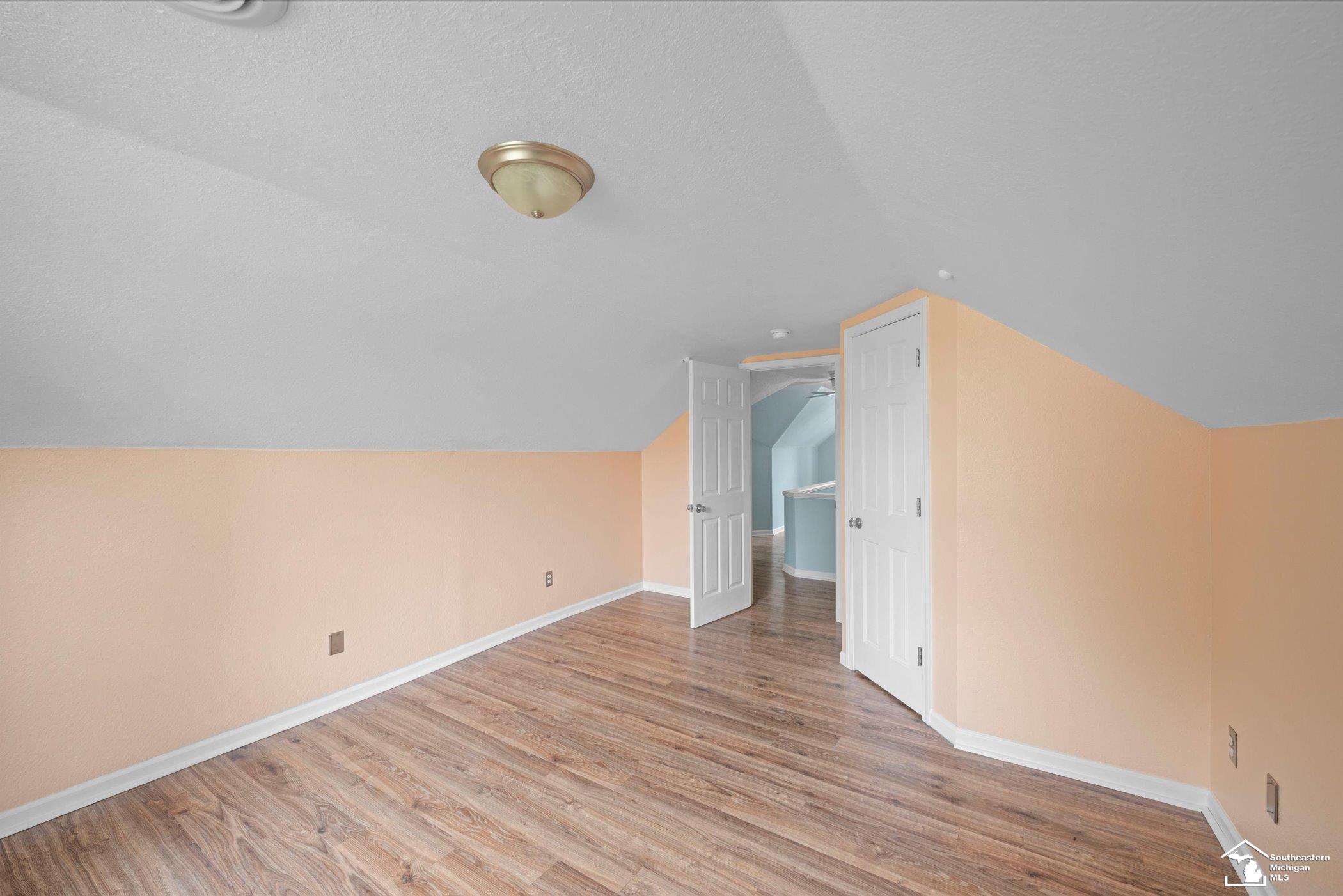 8408 Memorial Highway Property Photo 25