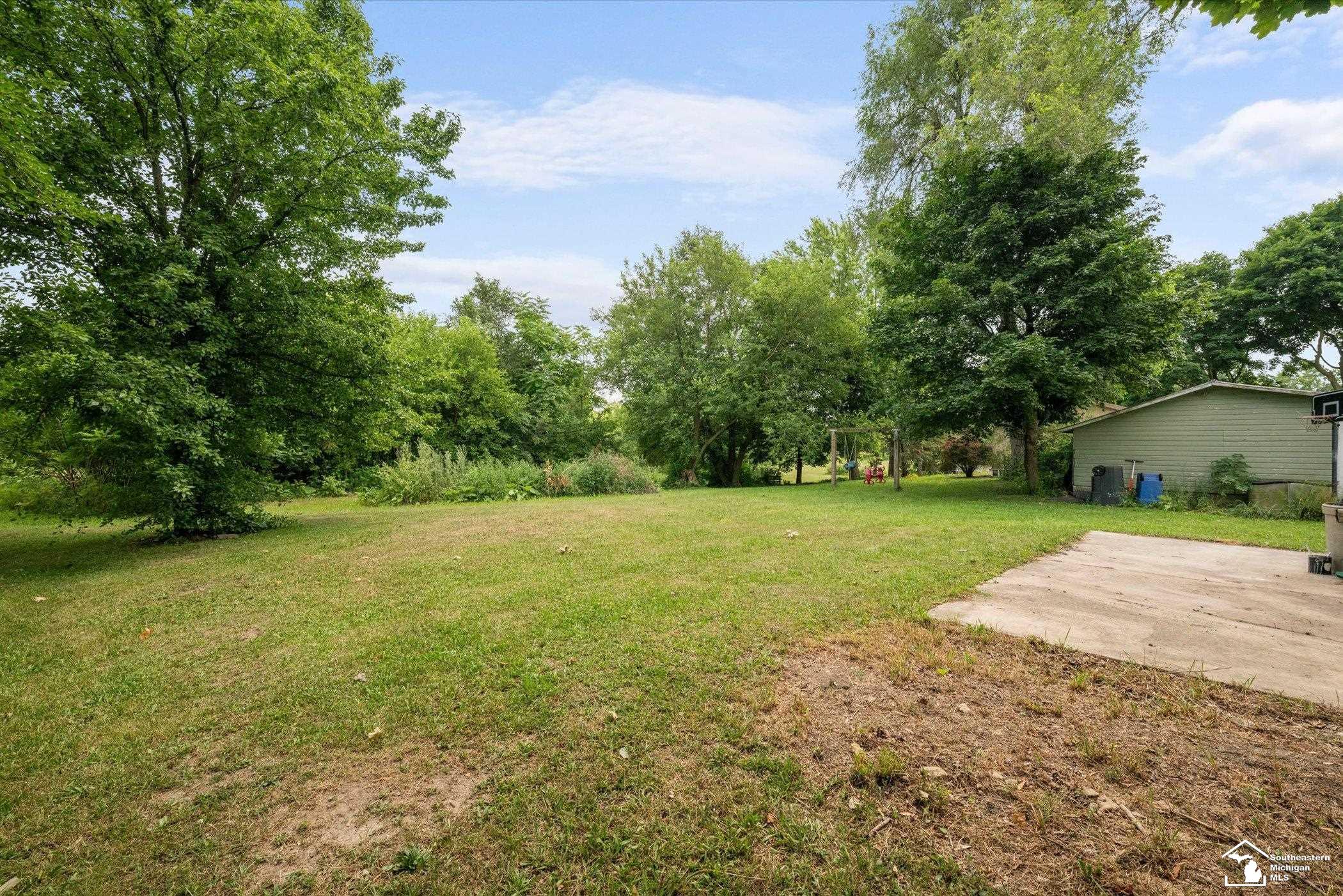 8408 Memorial Highway Property Photo 28