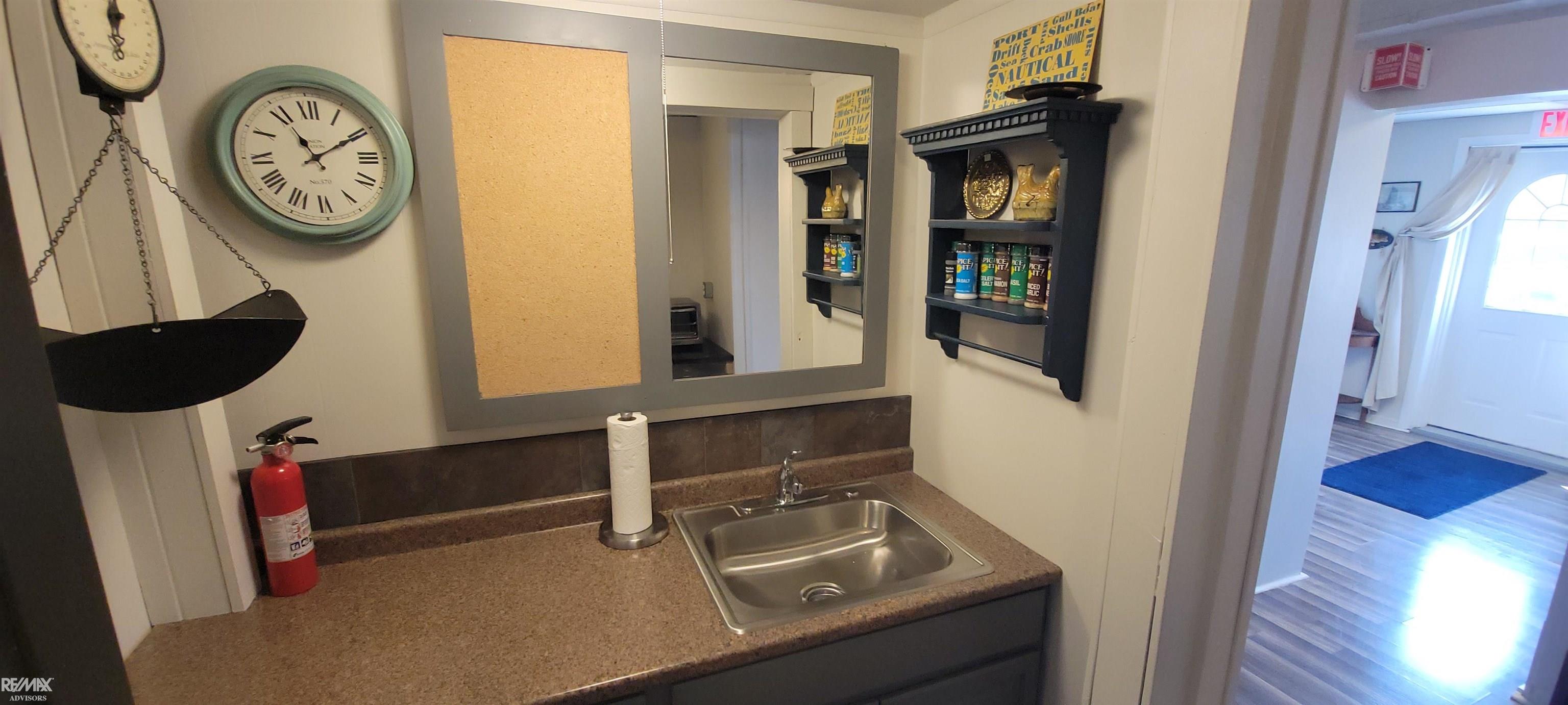 1401 Saint Clair Boulevard Property Photo 9