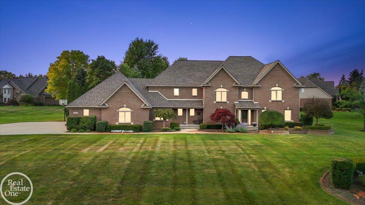 8849 Heatherwood Court Property Photo 1