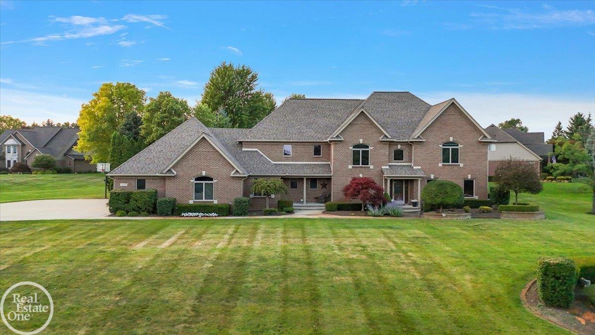 8849 Heatherwood Court Property Photo 2