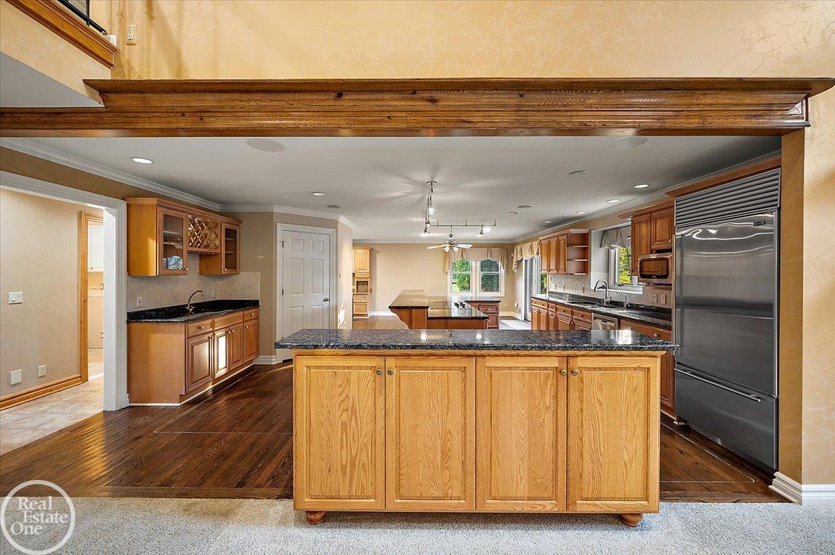 8849 Heatherwood Court Property Photo 17