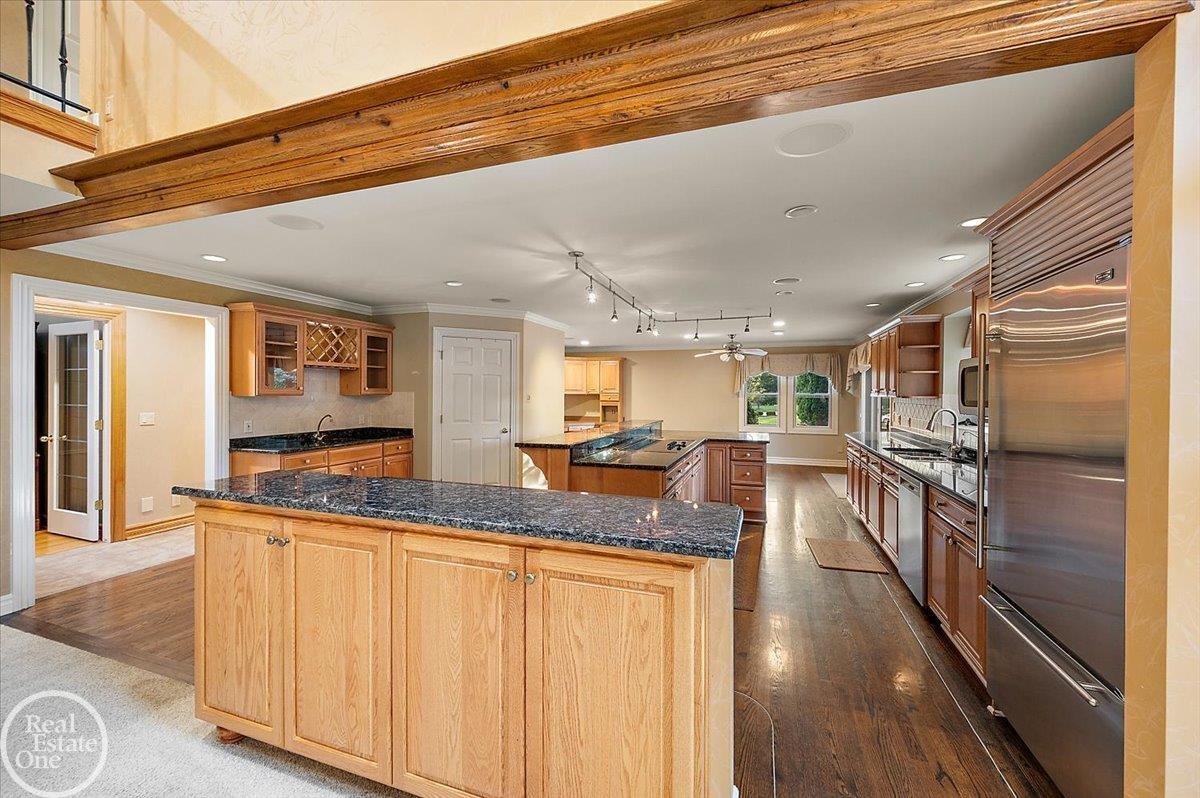 8849 Heatherwood Court Property Photo 18