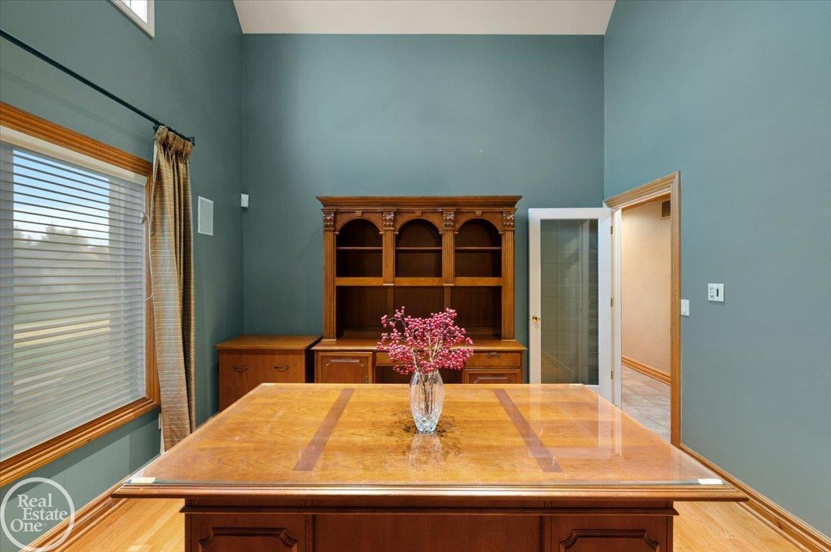 8849 Heatherwood Court Property Photo 46