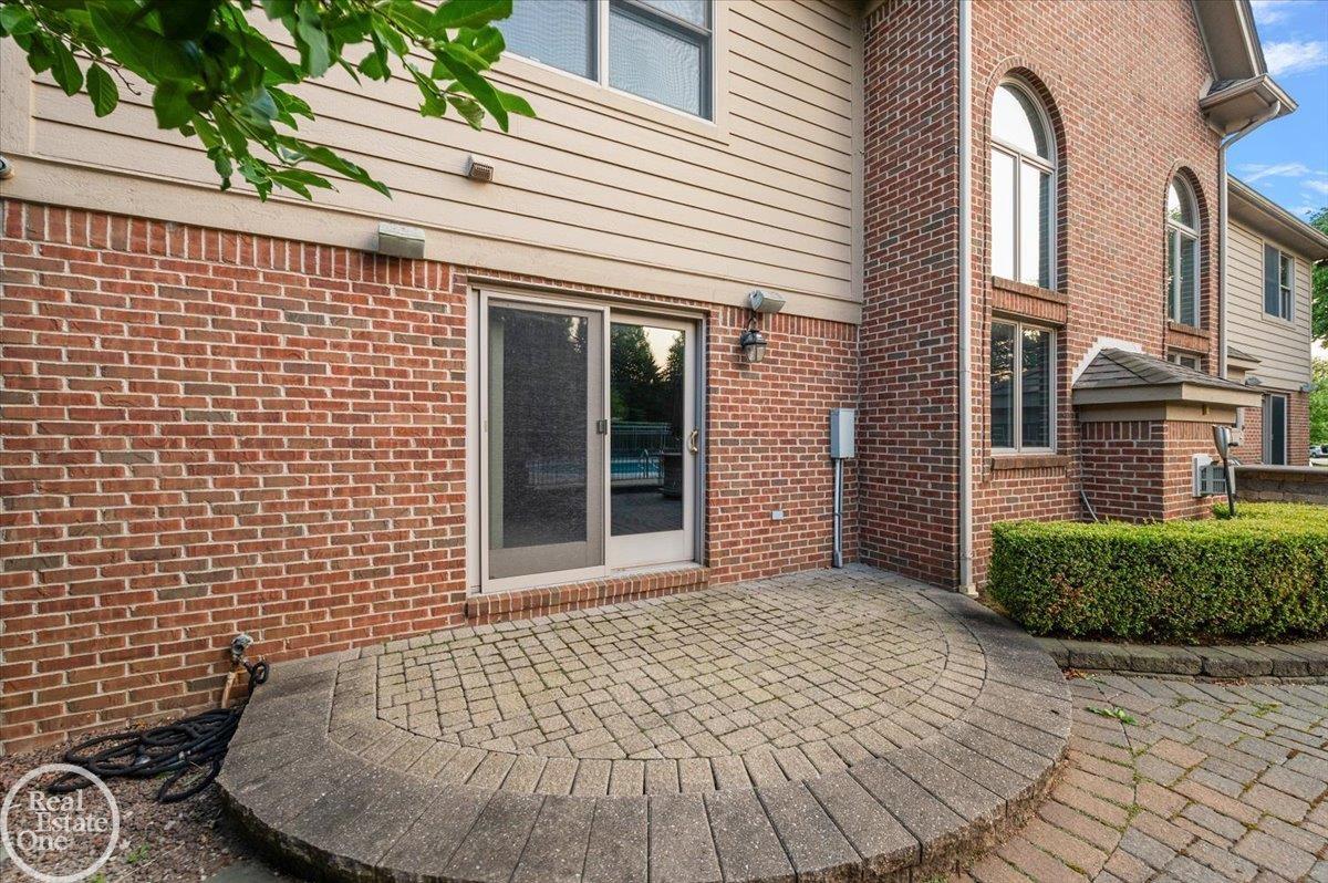 8849 Heatherwood Court Property Photo 61