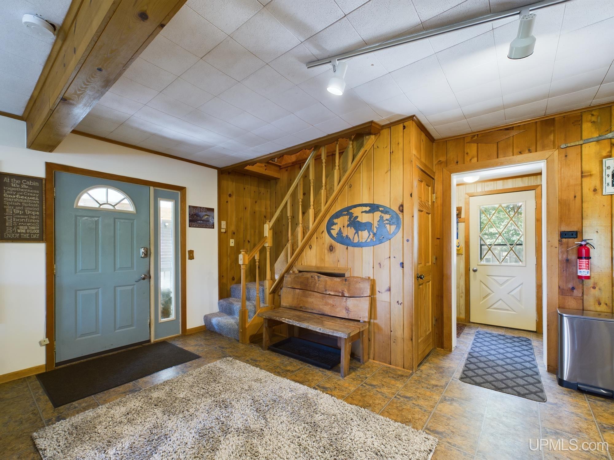 5441 Curtis Drive Property Photo 14