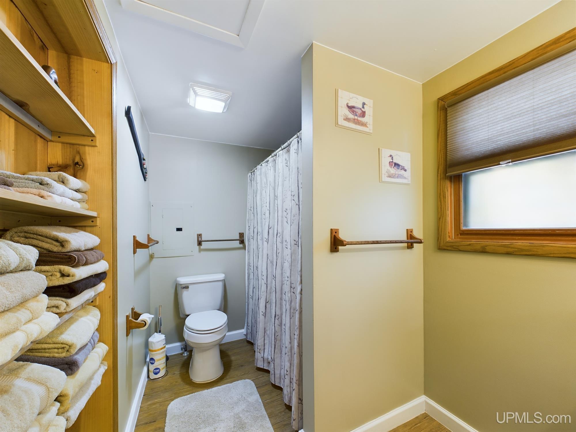 5441 Curtis Drive Property Photo 17