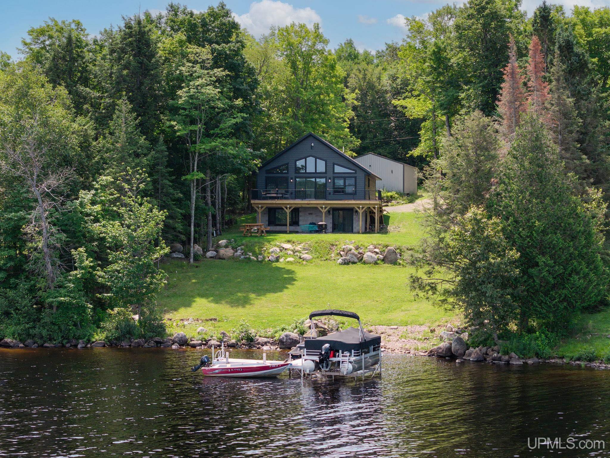 541 Red Road