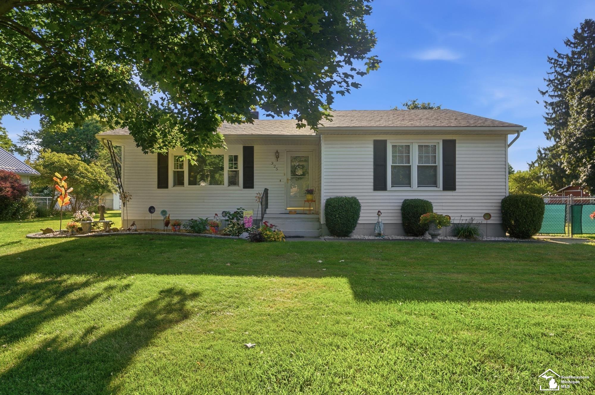 325 Raisin Street Property Photo 1