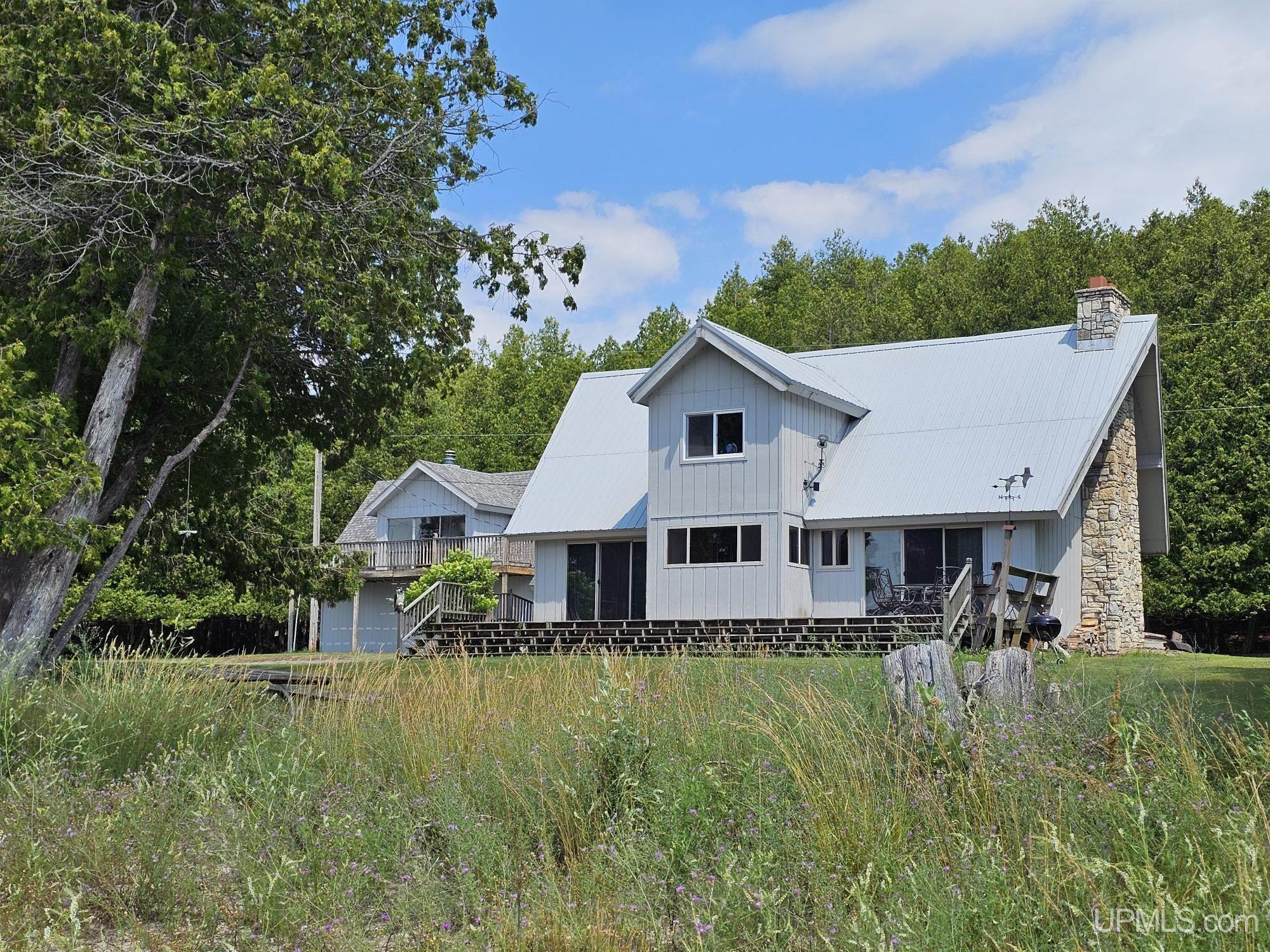 7431 00.25 Road Property Photo 1