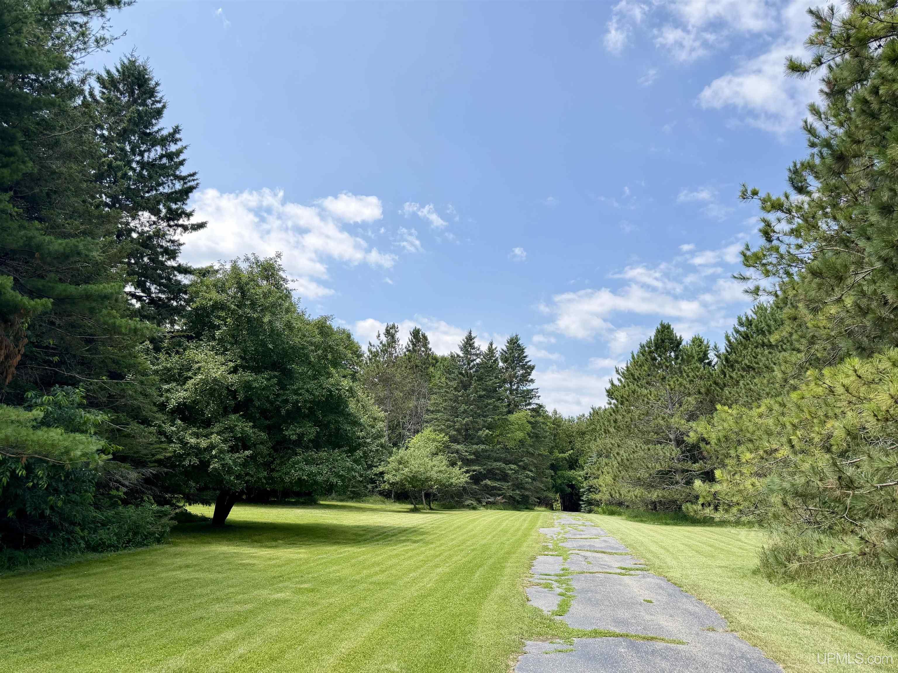 7431 00.25 Road Property Photo 9