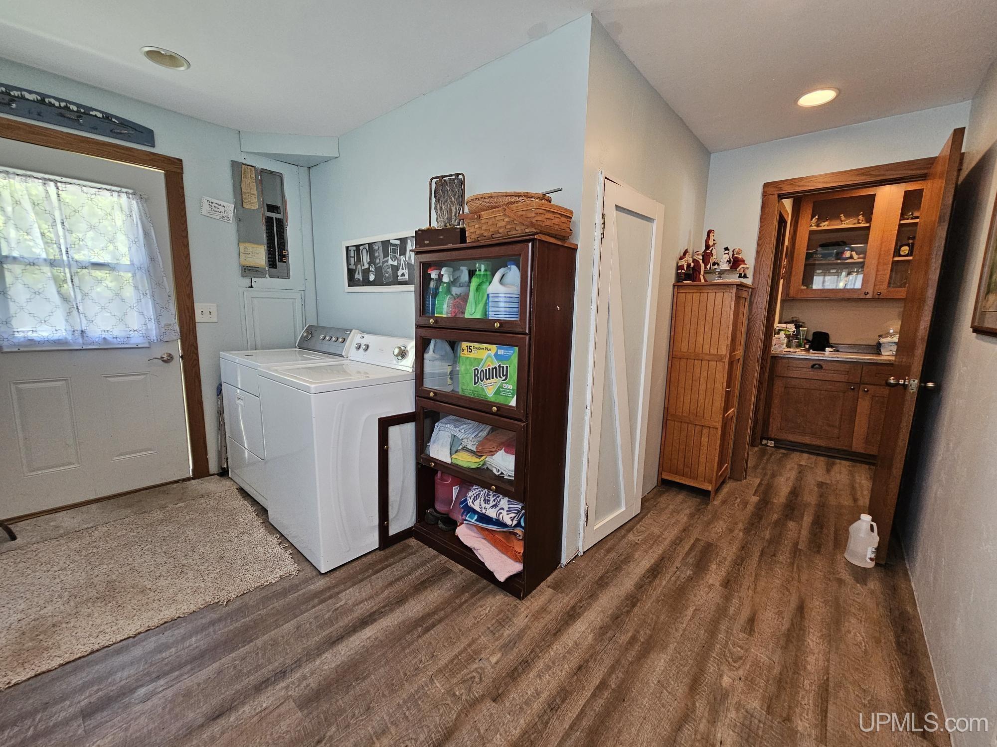 7431 00.25 Road Property Photo 32
