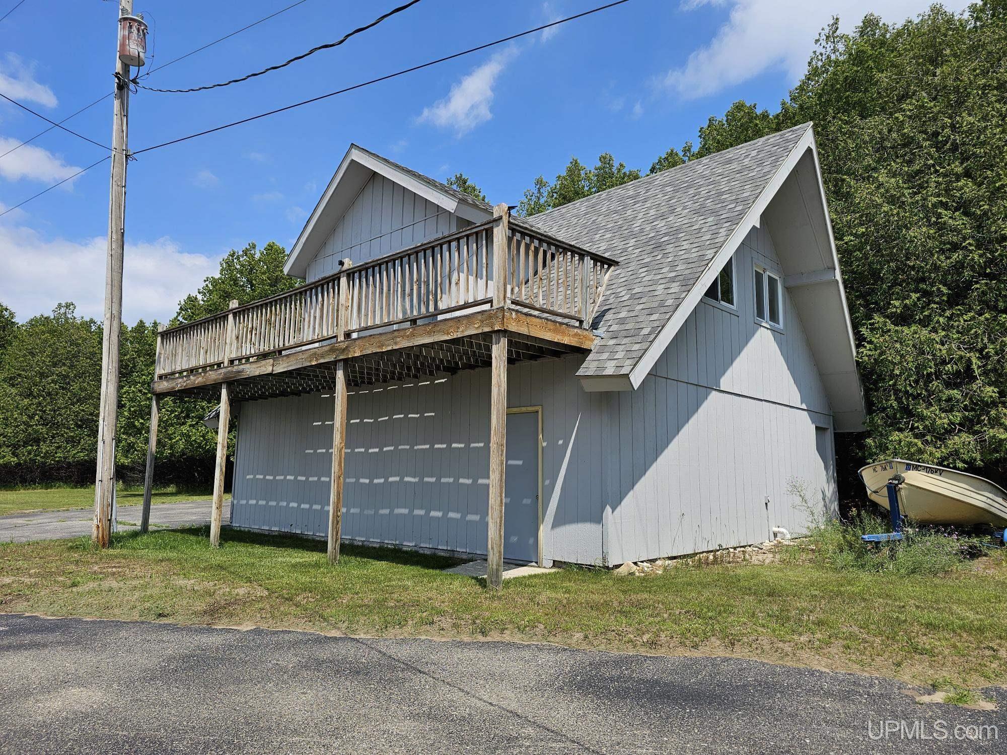 7431 00.25 Road Property Photo 36