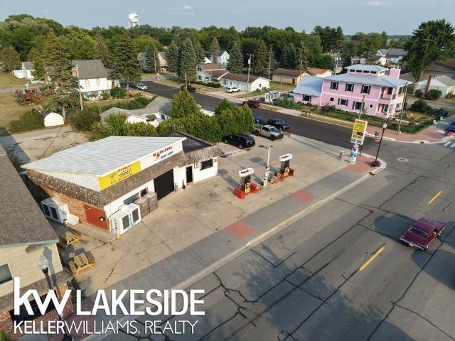 6631 Main Street Property Photo 5