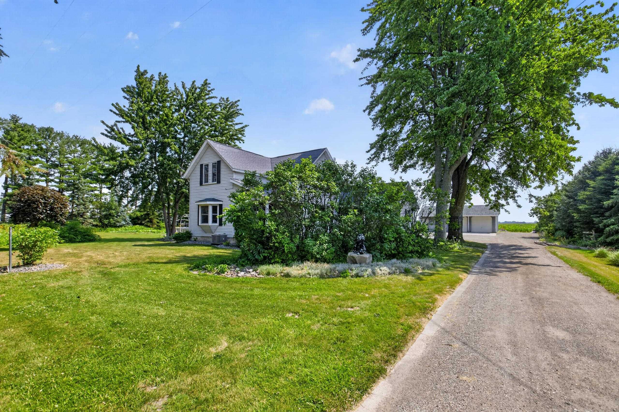 1210 N Steel Road Property Photo 3