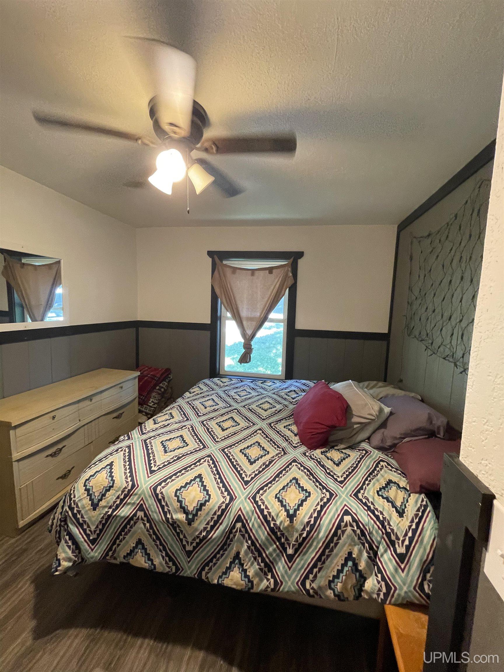 100 Carpenter Avenue Property Photo 9