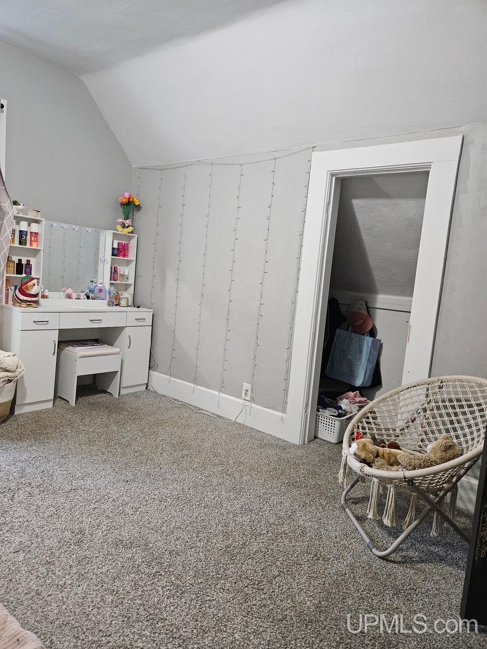 624 E B Street Property Photo 13
