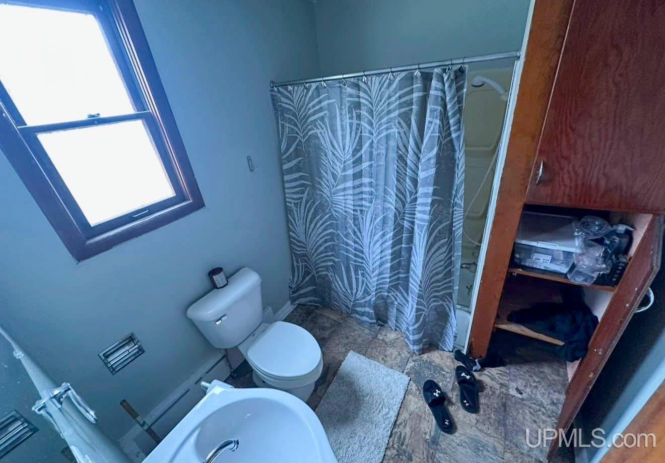 322 S 4th Street Property Photo 9