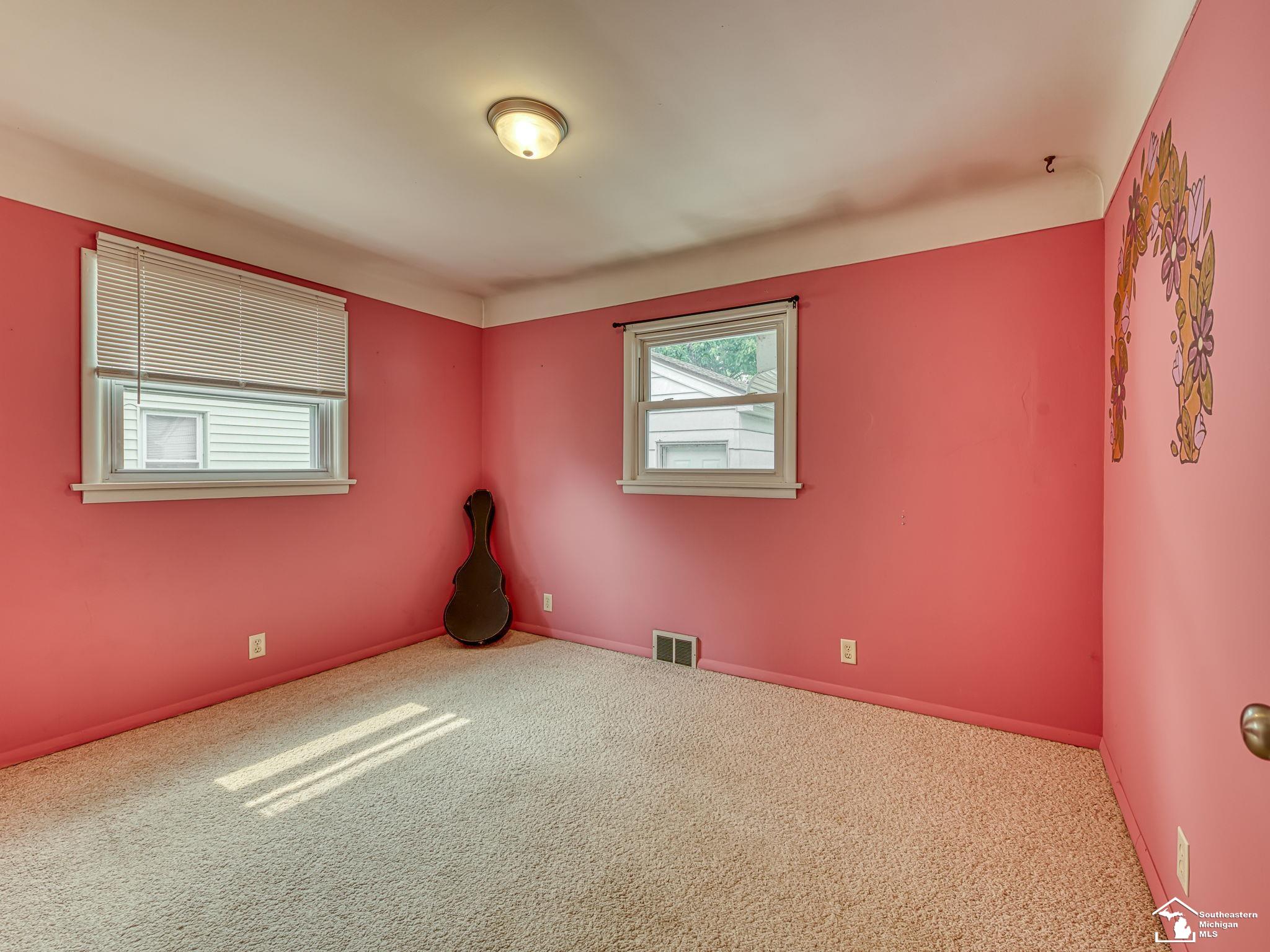 5929 Oakwood Drive Property Photo 12