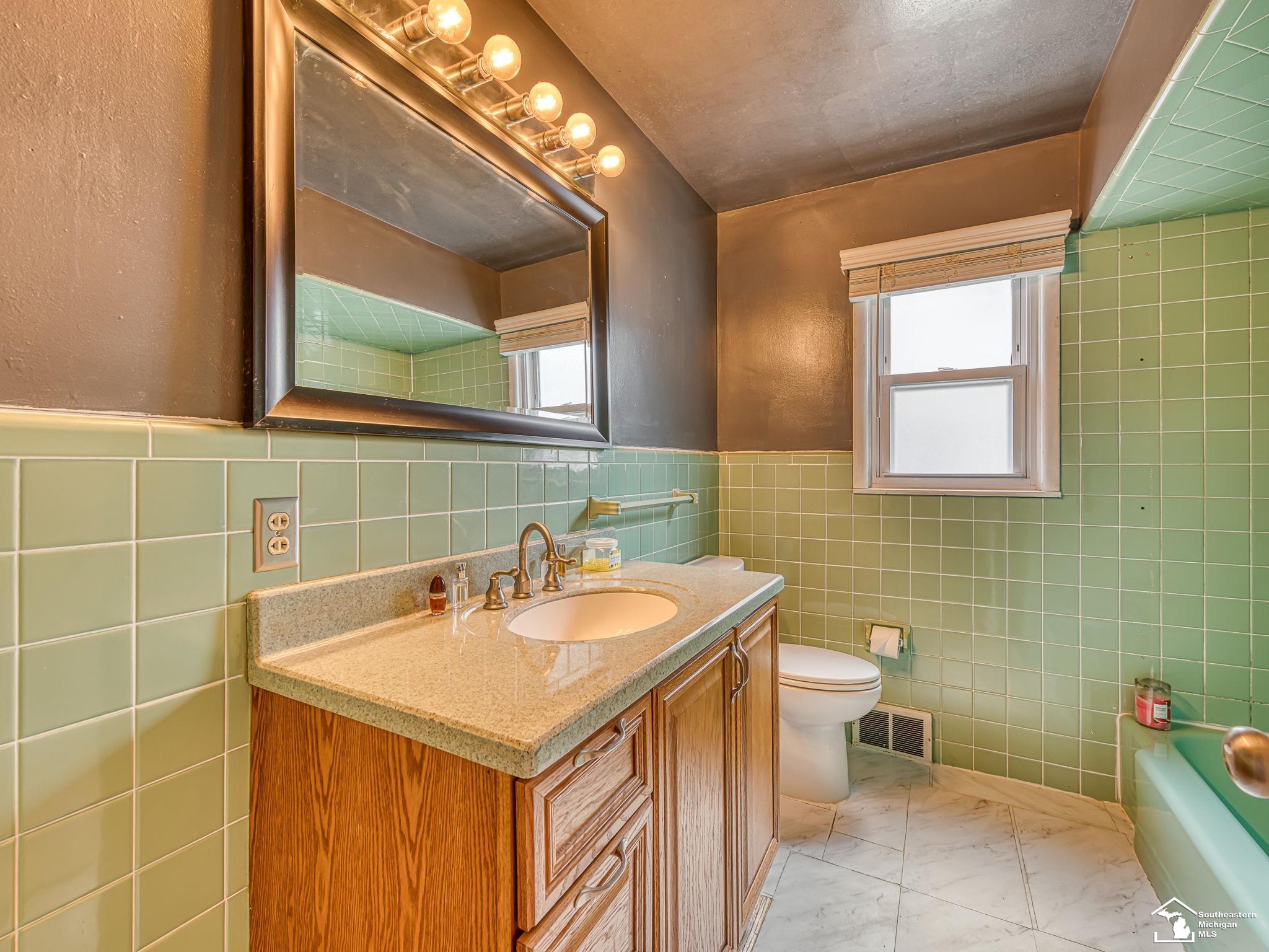 5929 Oakwood Drive Property Photo 14
