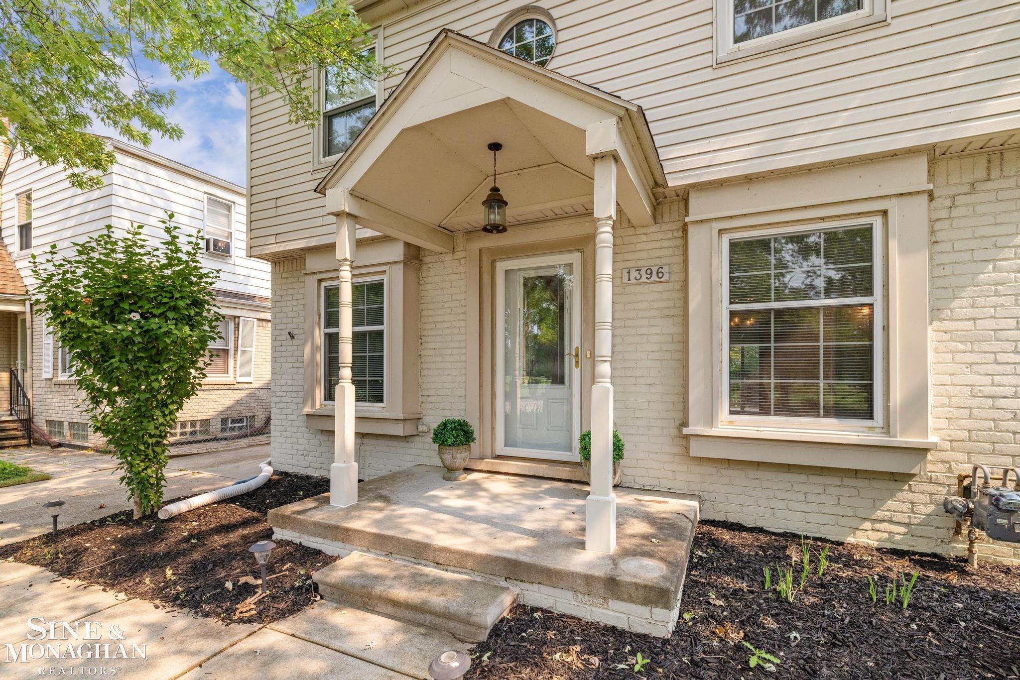 1396 Vernier Road Property Photo 3