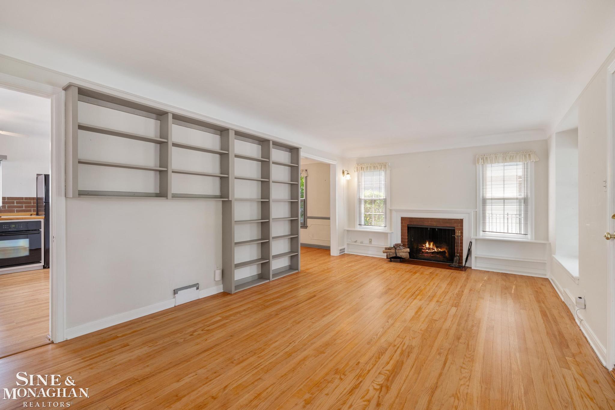 1396 Vernier Road Property Photo 4