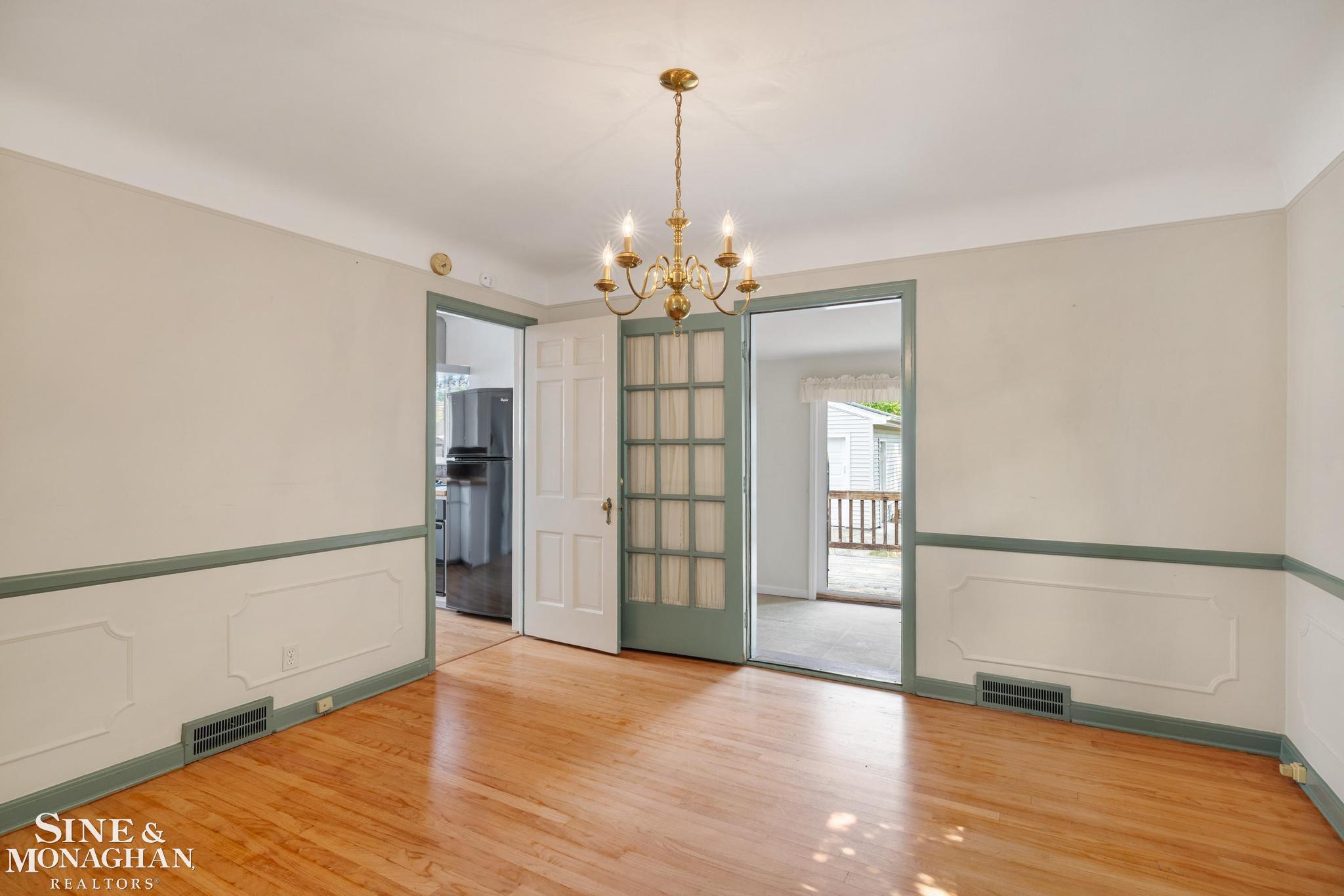1396 Vernier Road Property Photo 16