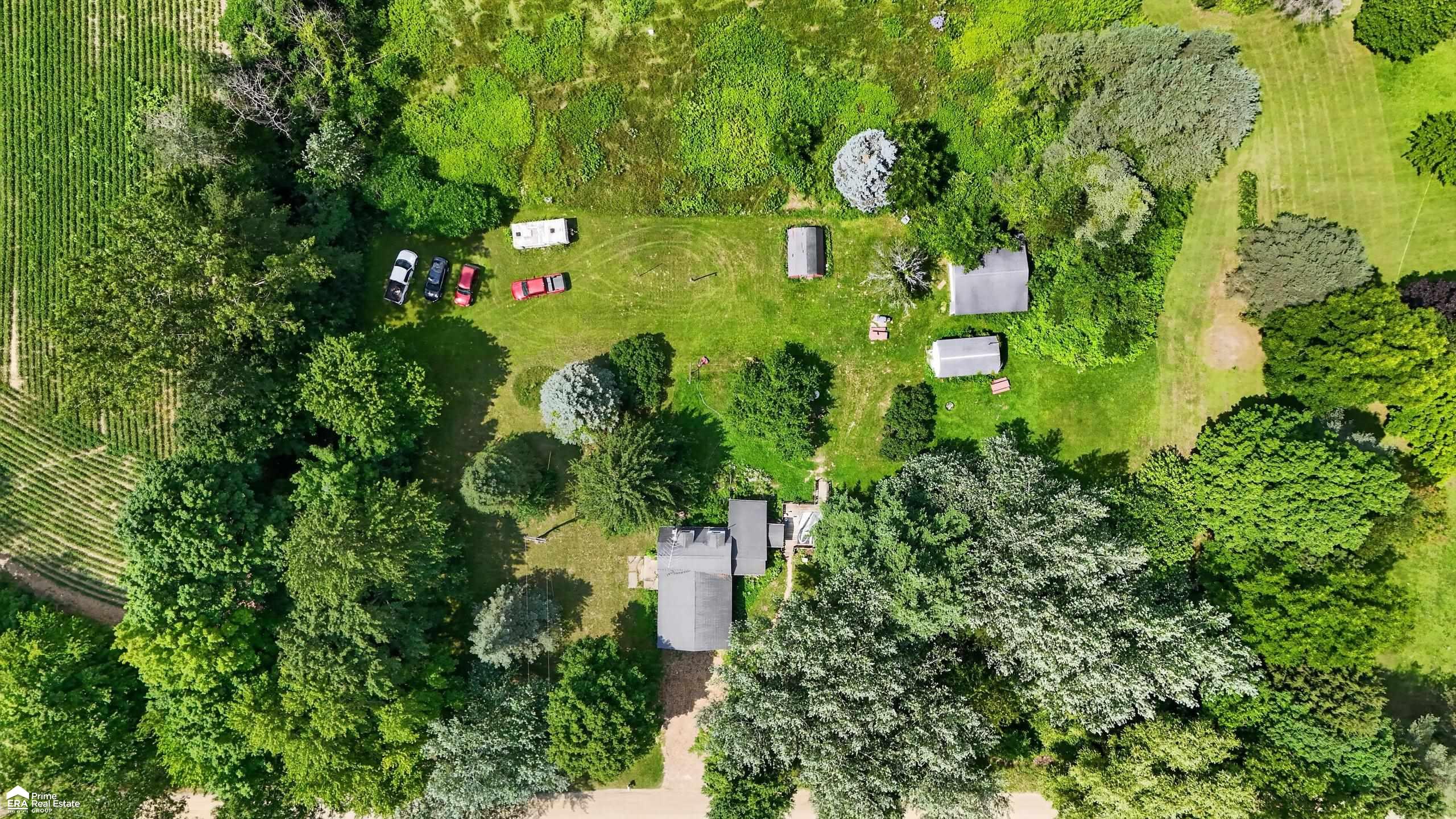 5472 Cemetery Road Property Photo 3