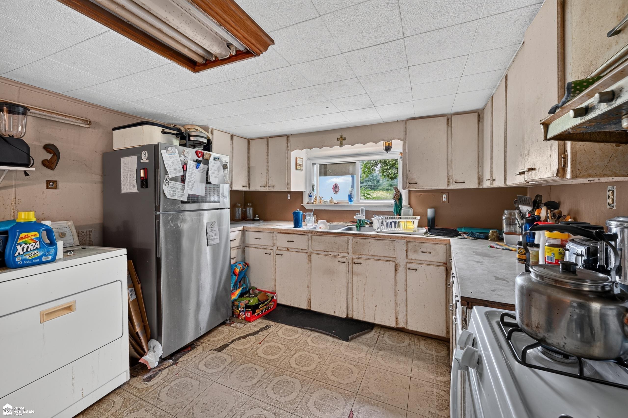 5472 Cemetery Road Property Photo 8