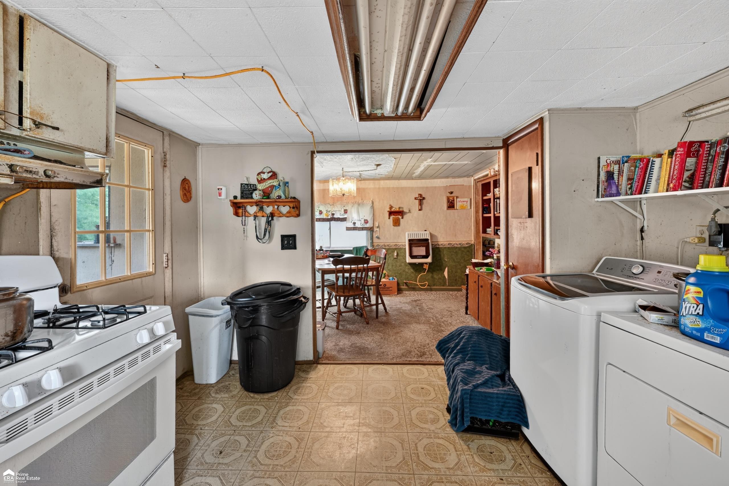 5472 Cemetery Road Property Photo 9