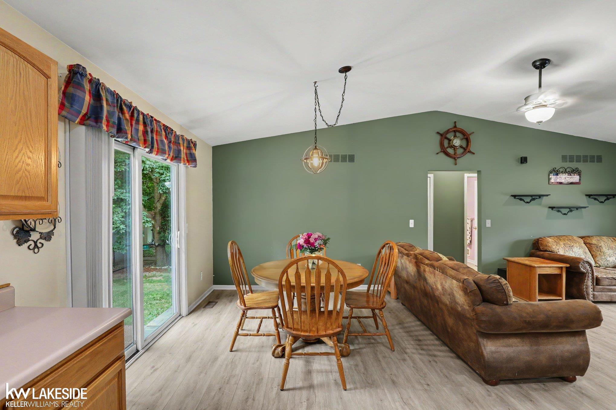 593 Allison Drive Property Photo 6