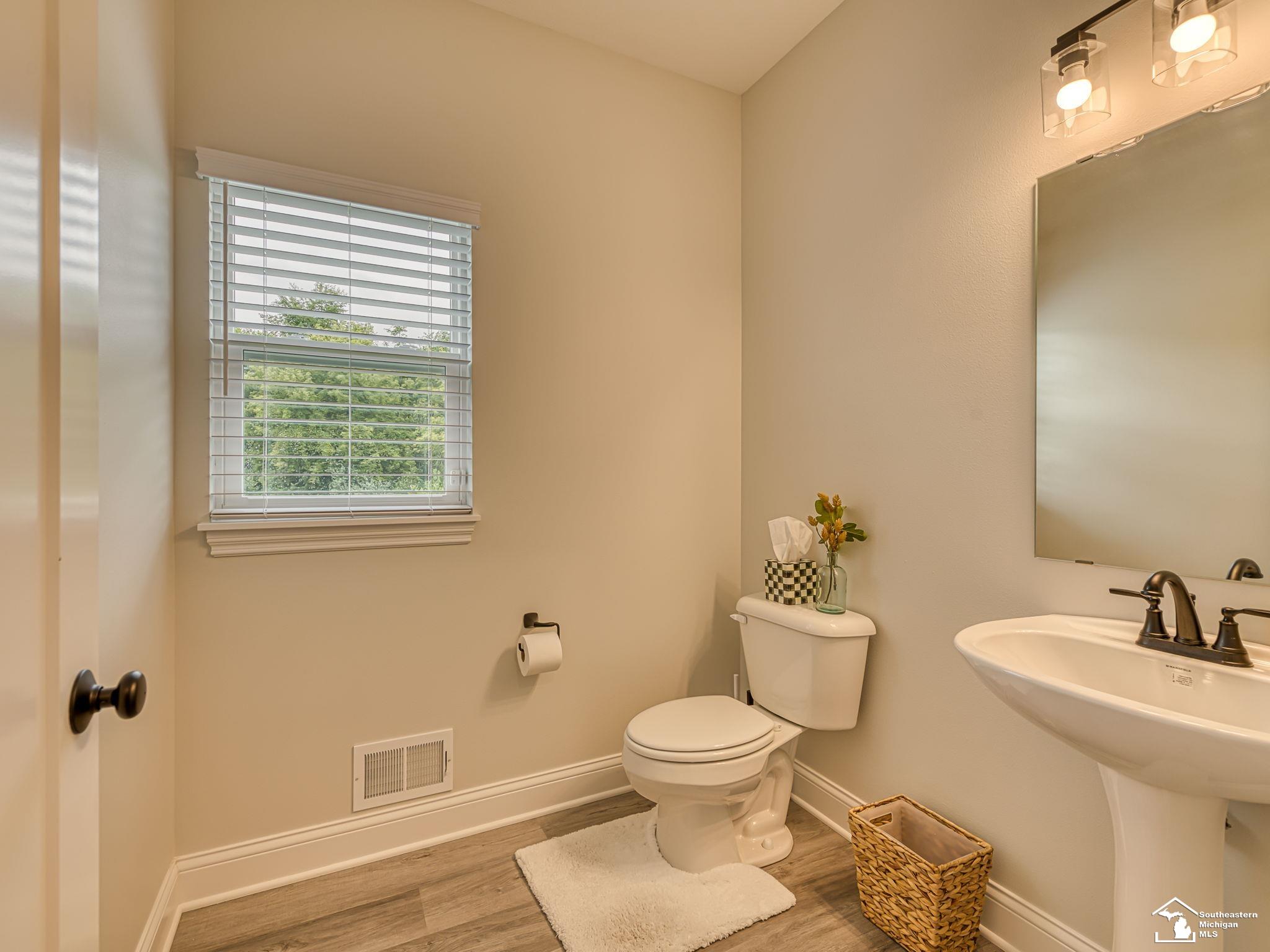 9395 Village Meadows Drive Property Photo 44