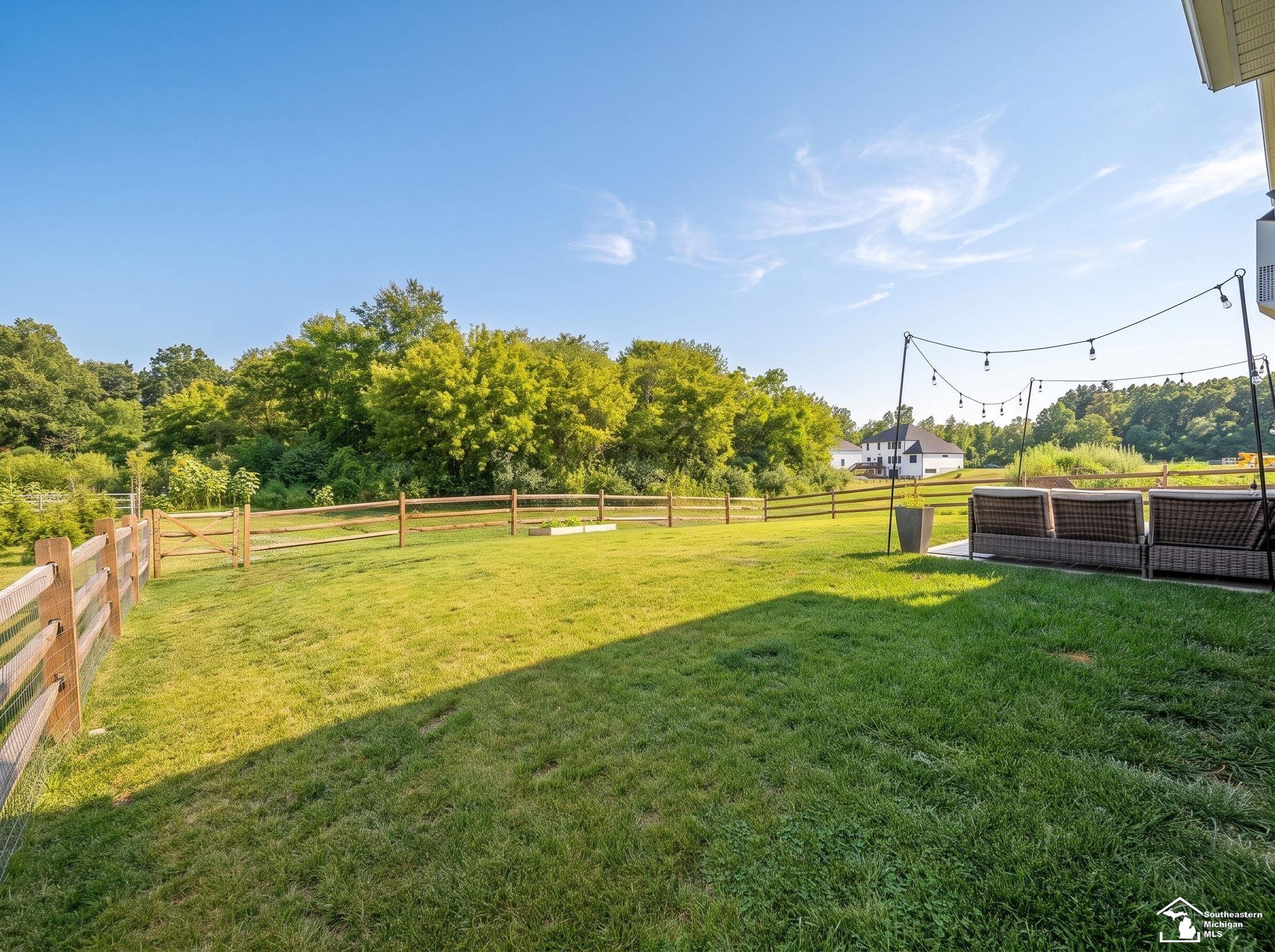 9395 Village Meadows Drive Property Photo 52