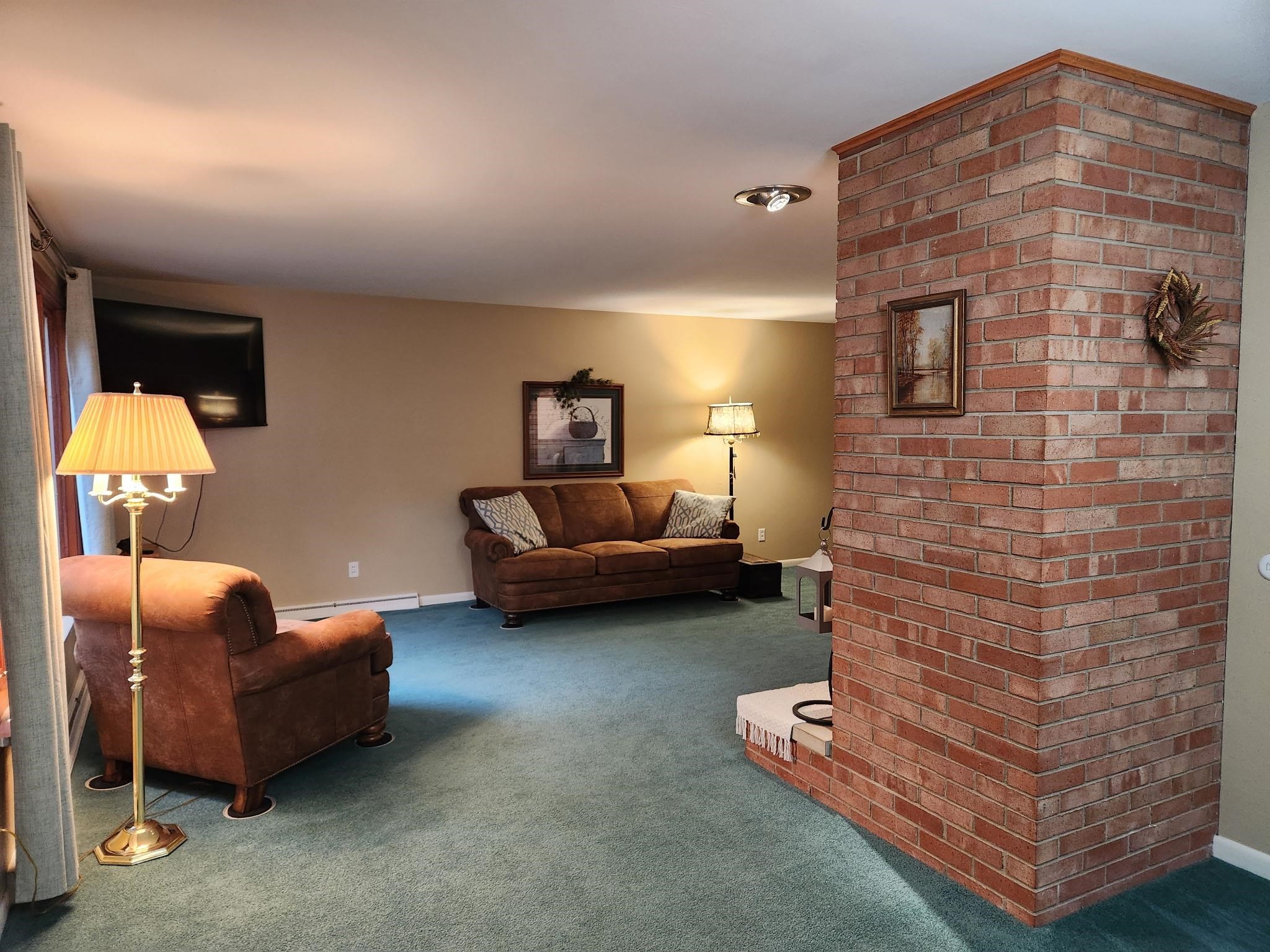 2015 Airfield Lane Property Photo 1