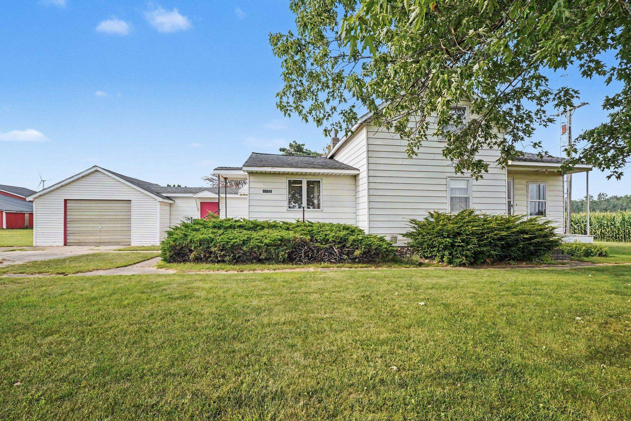 11125 E Jefferson Road Property Photo 1
