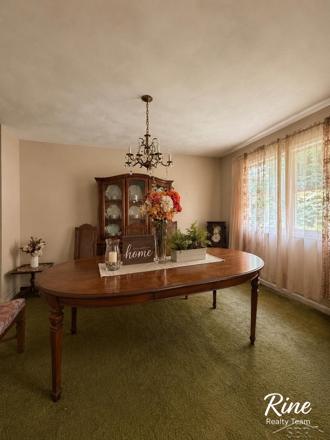 4924 Thurlby Street Property Photo 17
