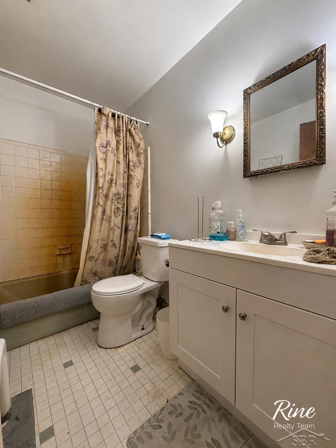 4924 Thurlby Street Property Photo 25