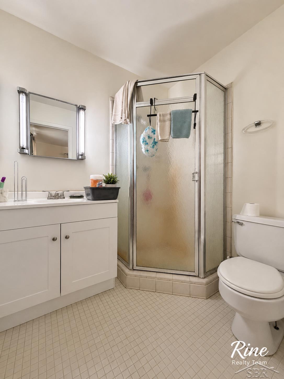 4924 Thurlby Street Property Photo 34