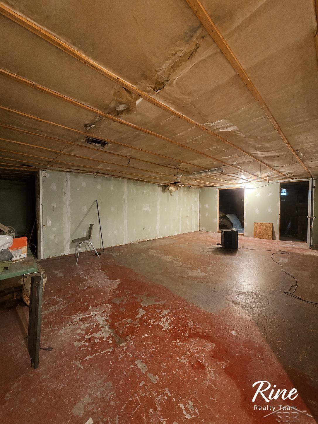 4924 Thurlby Street Property Photo 40