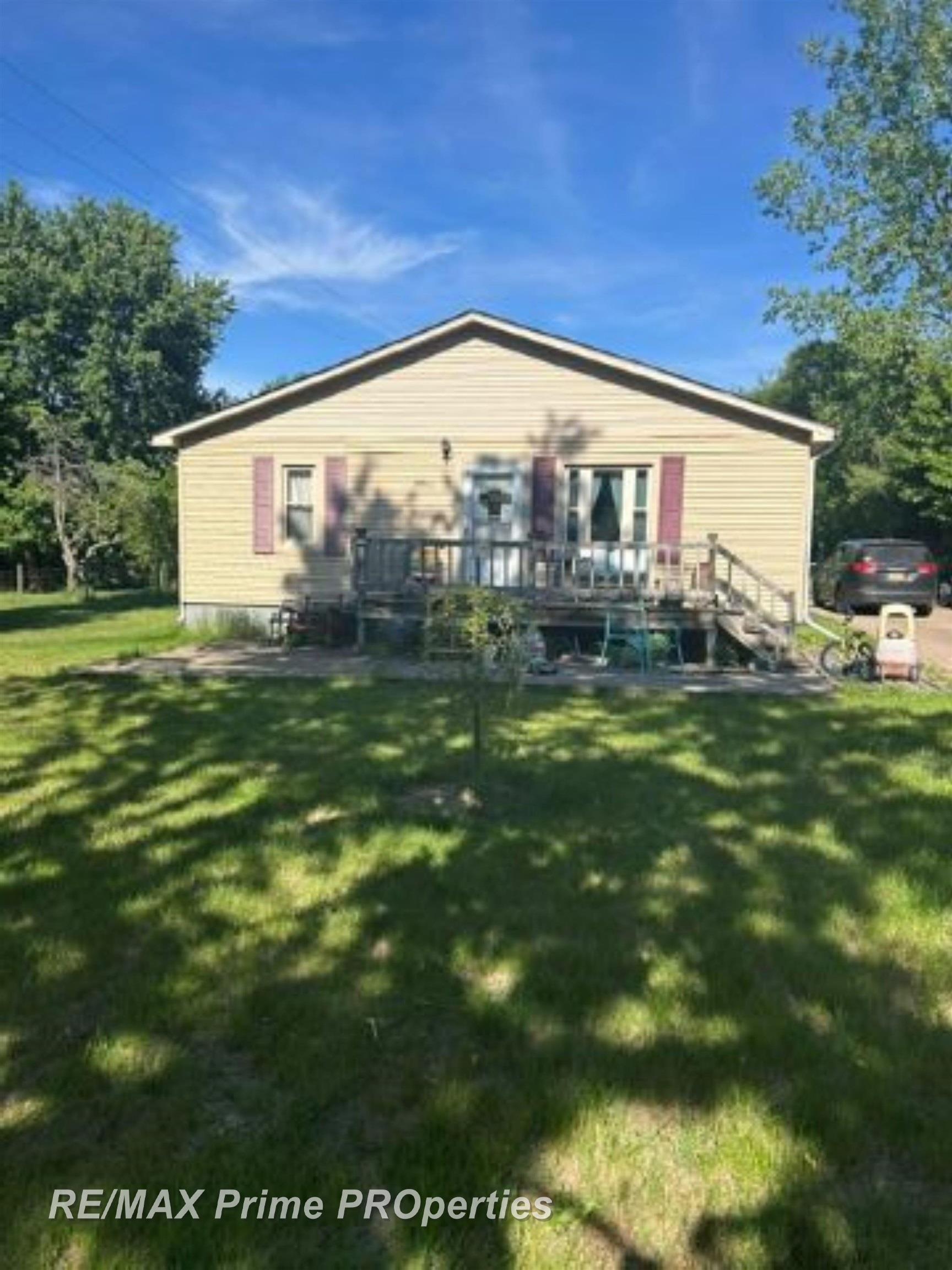 10083 S Lewis Road Property Photo 1