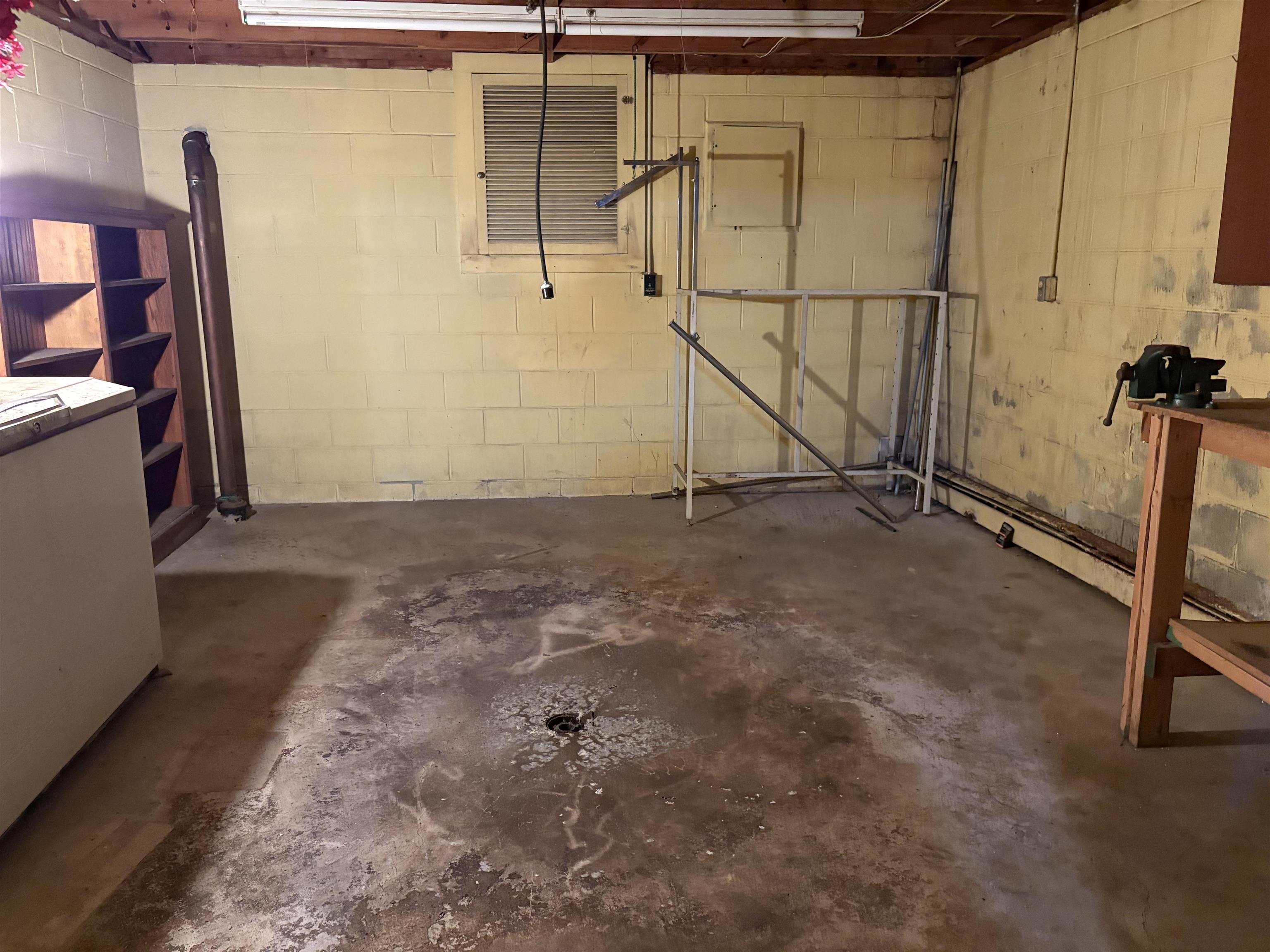 1402 Woodslea Street Property Photo 45