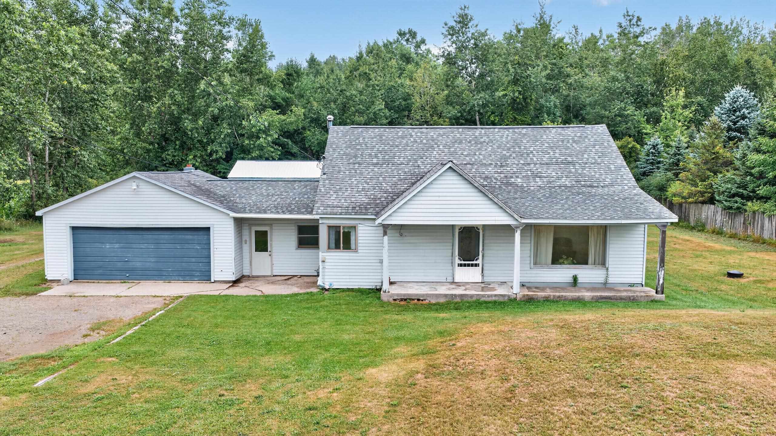 5441 N Huron Road Property Photo 1